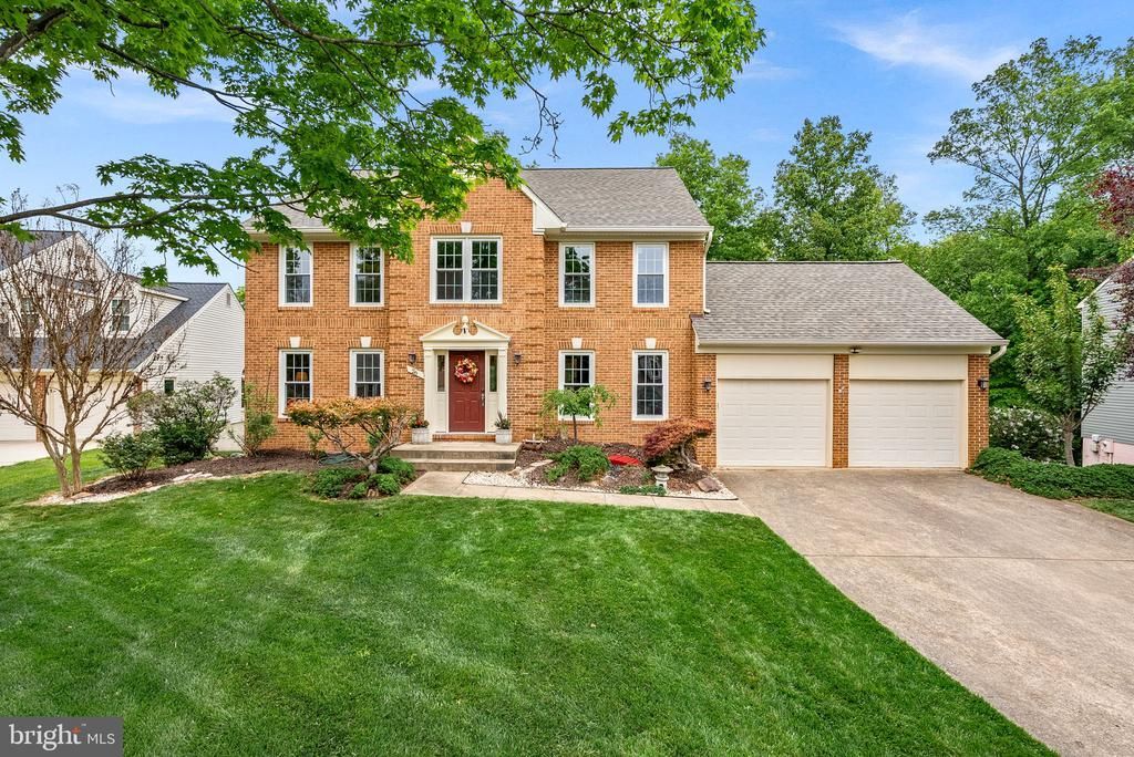 26 Griswold Court, Sterling, VA 20165 Main Photo