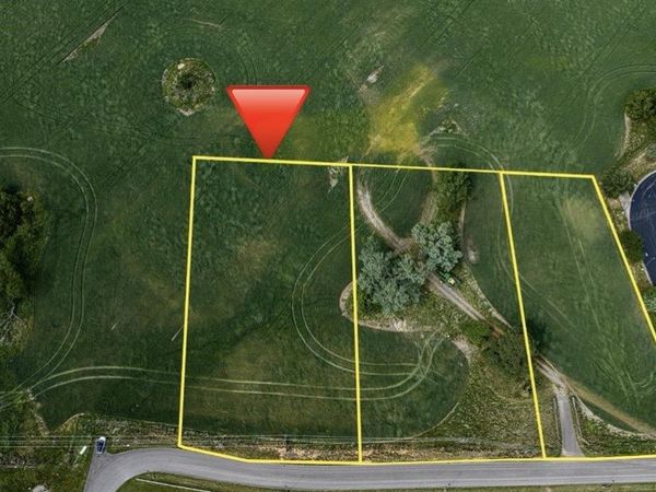 1749 Veterans Memorial Highway , Scottsville, KY 42164