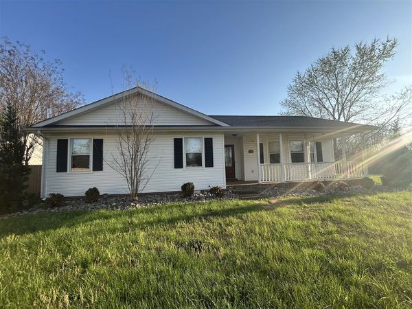 305 Phelps Way , Bowling Green, KY 42104