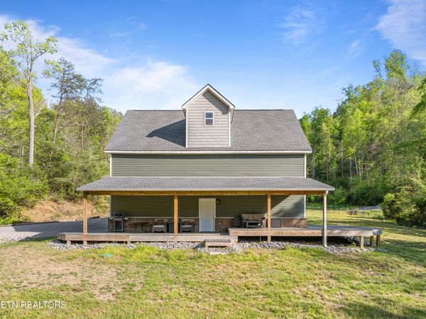 260 Shepard Lane, Thorn Hill, TN 37881