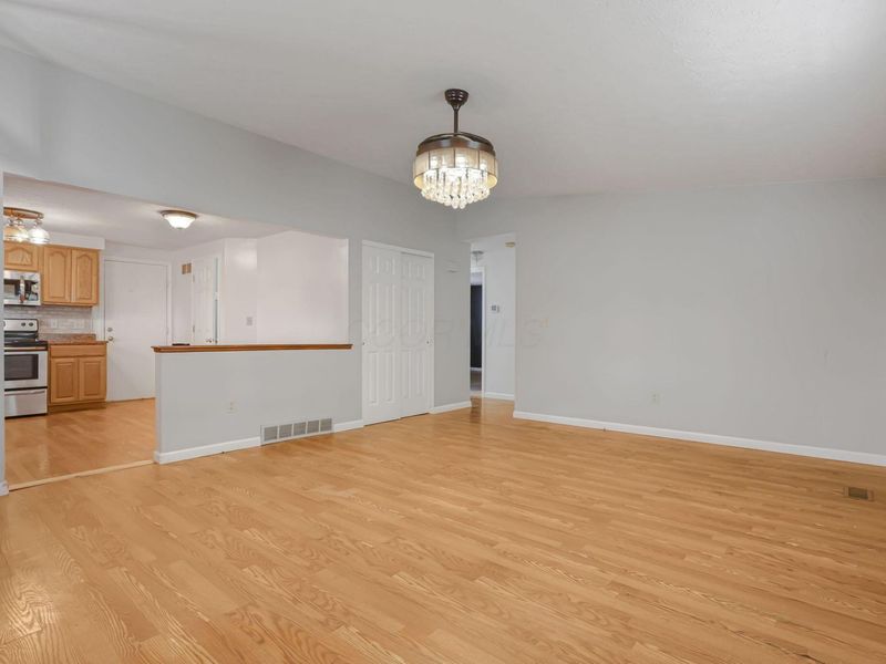 162 South Fork Circle, Pataskala, OH 43062 Photo 7