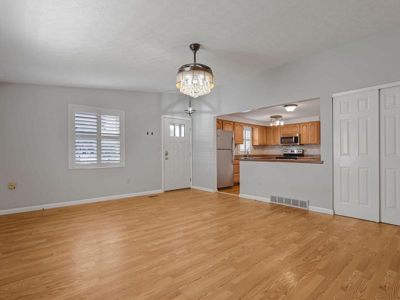 162 South Fork Circle, Pataskala, OH 43062 Photo 8
