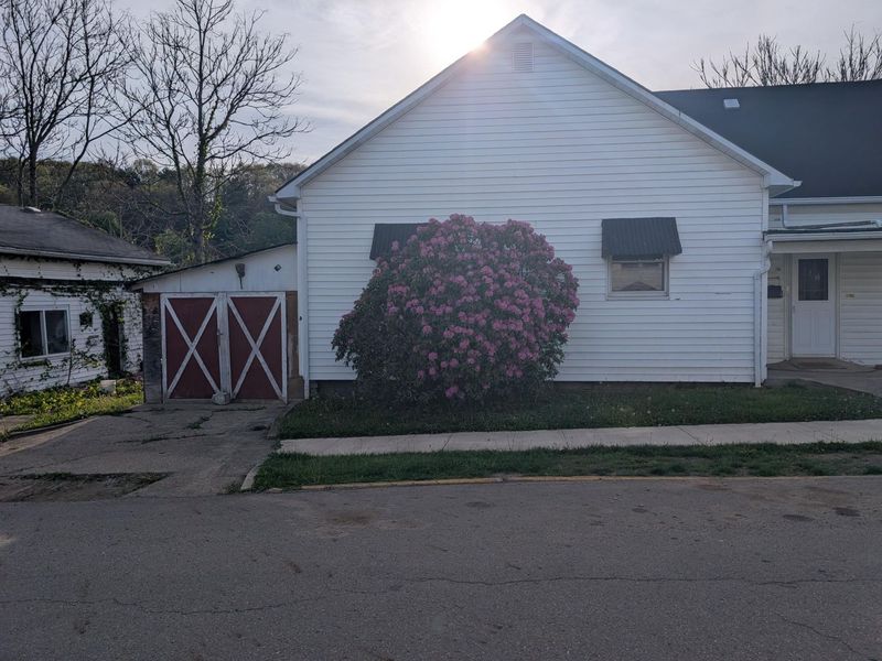 9 Madison Street , Glouster, OH 45732 Photo 2