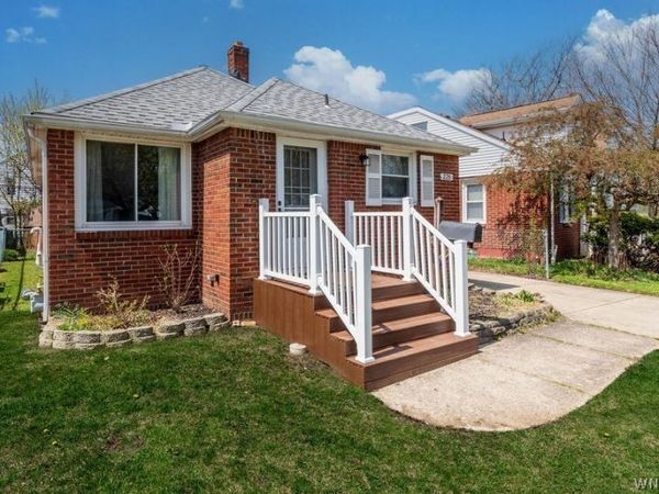 226 Lamont Drive , Buffalo, NY 14226