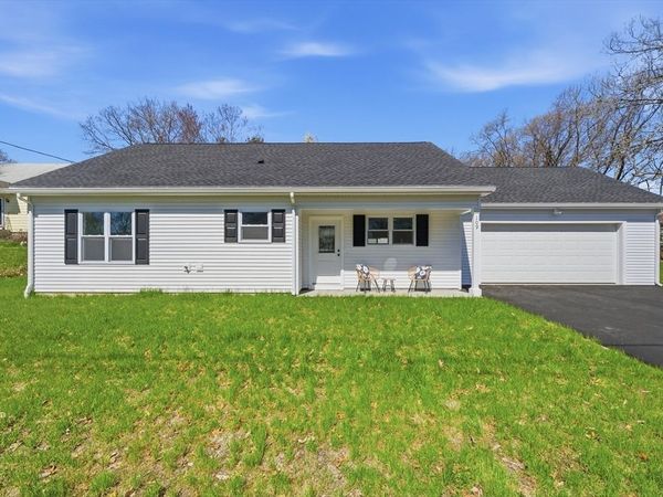 109 Navy Yard Rd, Dracut, MA 01826