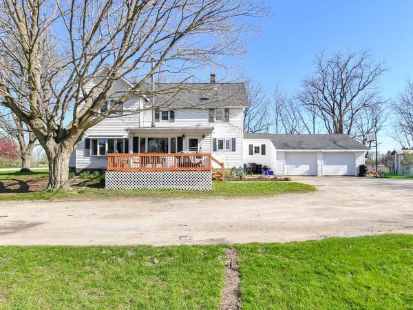 N5364 Cobb ROAD, Elkhorn, WI 53121