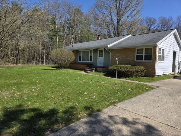 288 Park Street, Newaygo, MI 49337