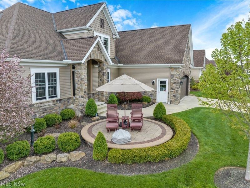 238 Westview Drive, Aurora, OH 44202 Photo 1