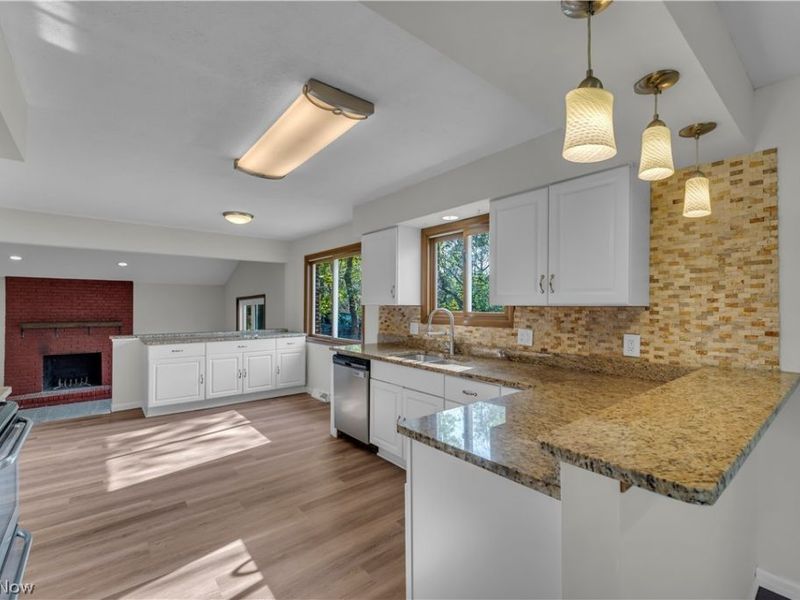 2540 Charney Road, University Heights, OH 44118 Photo 13