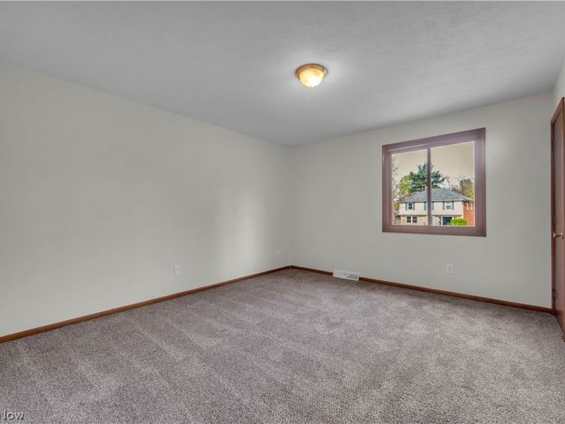 2540 Charney Road, University Heights, OH 44118 Photo 24