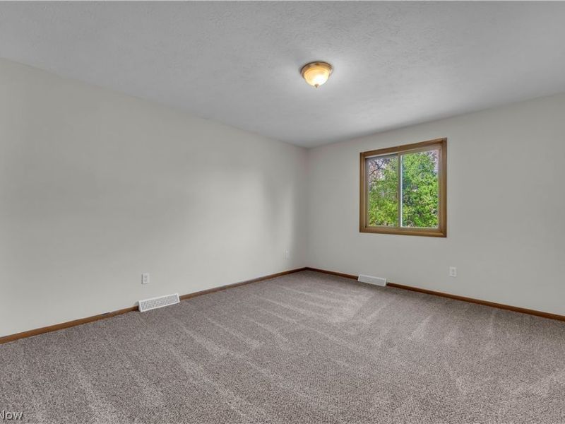 2540 Charney Road, University Heights, OH 44118 Photo 26