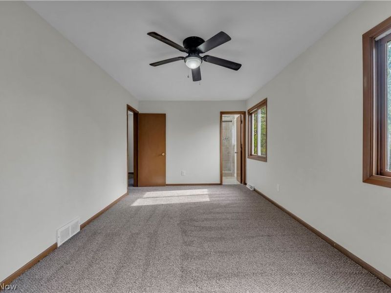 2540 Charney Road, University Heights, OH 44118 Photo 28