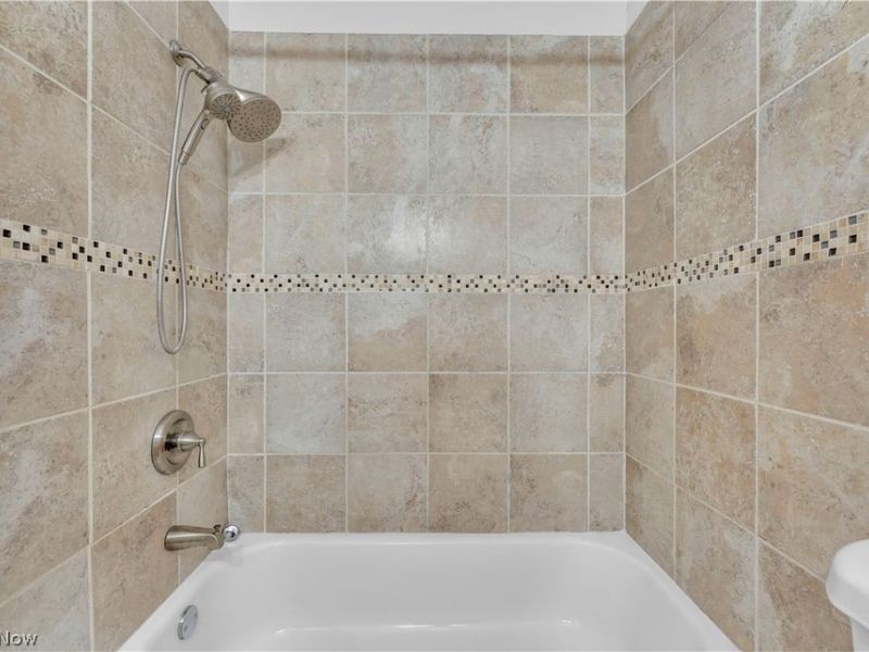 2540 Charney Road, University Heights, OH 44118 Photo 31