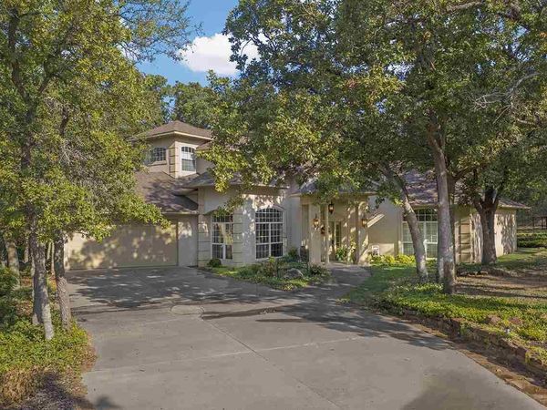 2601 Lyndsey Court, Stillwater, OK 74074