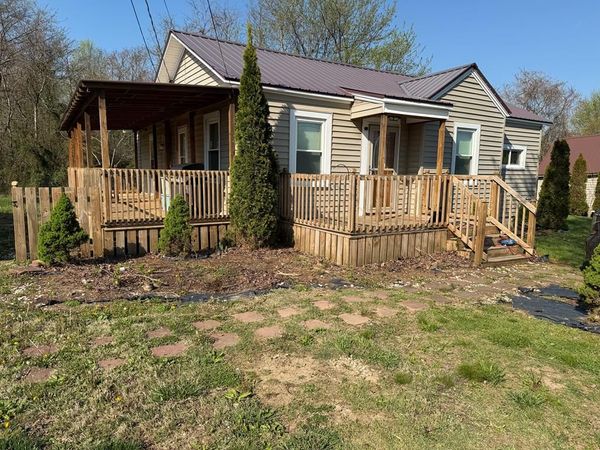303 Stewart Avenue, Monterey, TN 38574