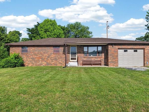 1018 New Hope Road, Hilham, TN 38568