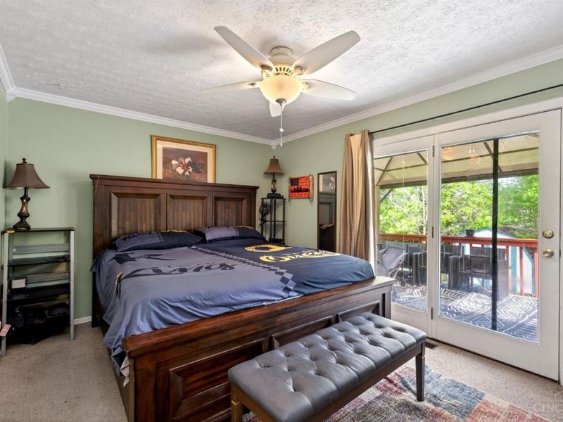 9946 Greenriver Drive, Cincinnati, OH 45231 Photo 10