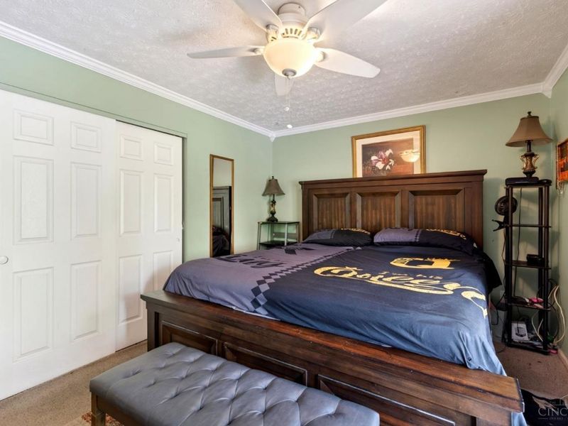 9946 Greenriver Drive, Cincinnati, OH 45231 Photo 11