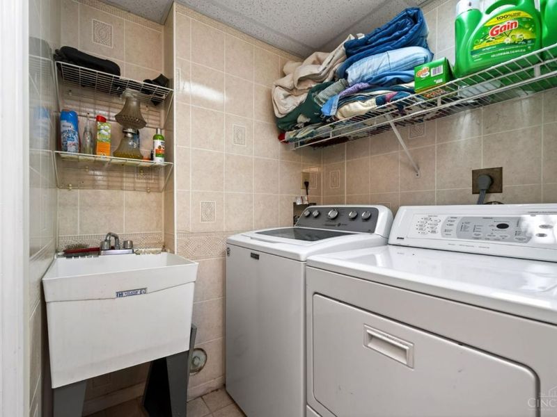 9946 Greenriver Drive, Cincinnati, OH 45231 Photo 25