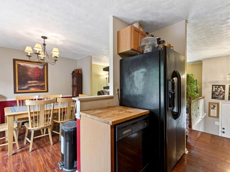 9946 Greenriver Drive, Cincinnati, OH 45231 Photo 8