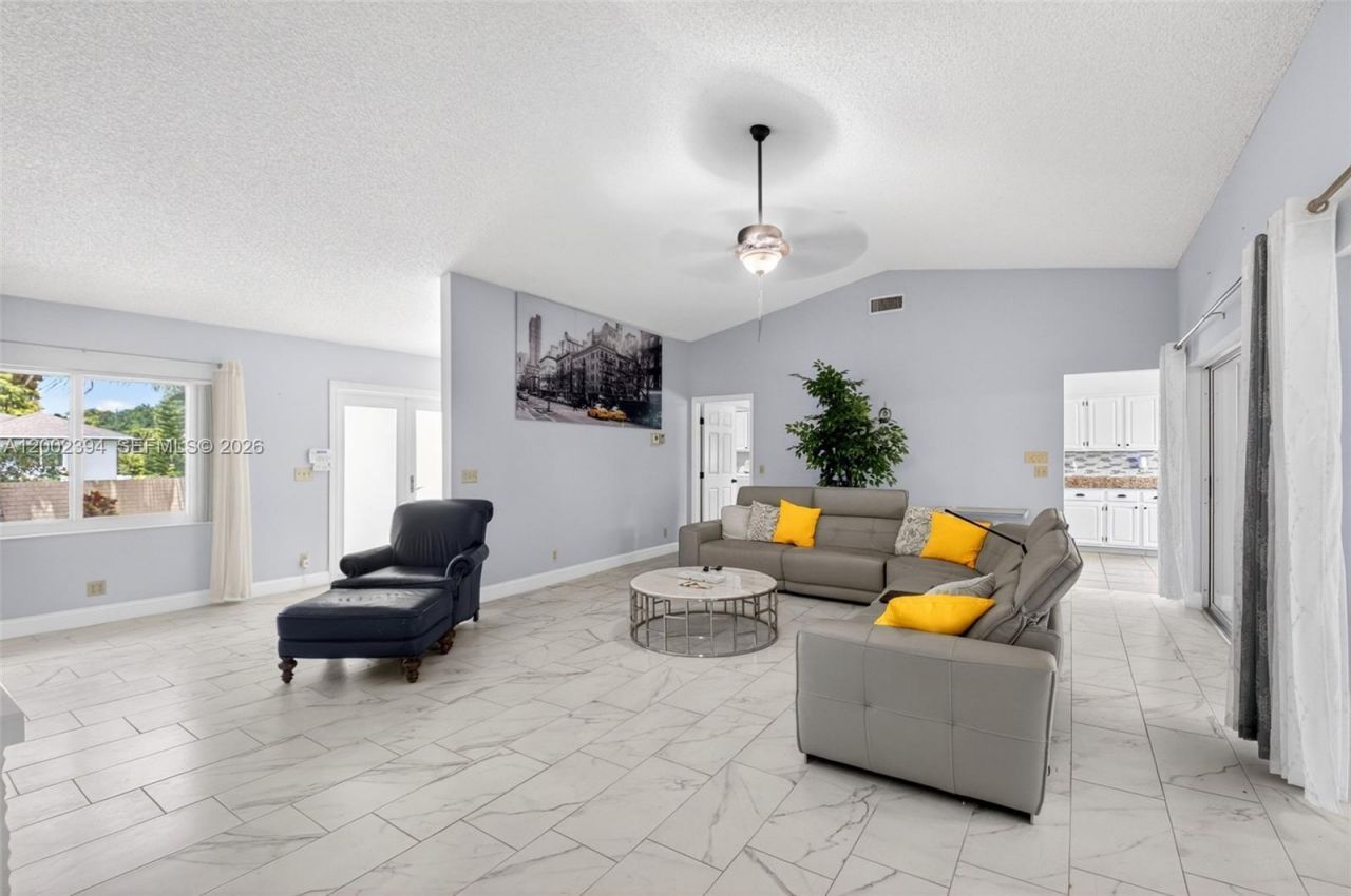 10982 S Greentrail Dr S, Boynton Beach, FL 33436 Photo