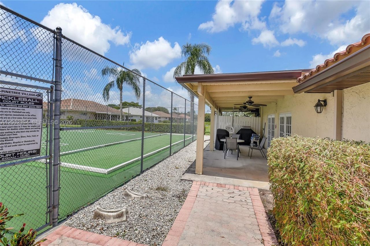 10982 S Greentrail Dr S, Boynton Beach, FL 33436 Photo