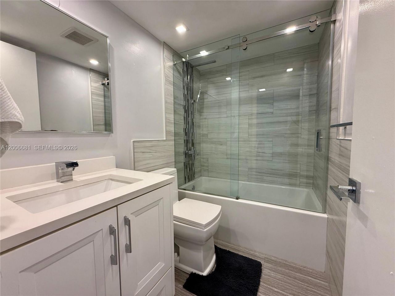 770 Claughton Island Dr, Unit 1003, Miami, FL 33131 Photo