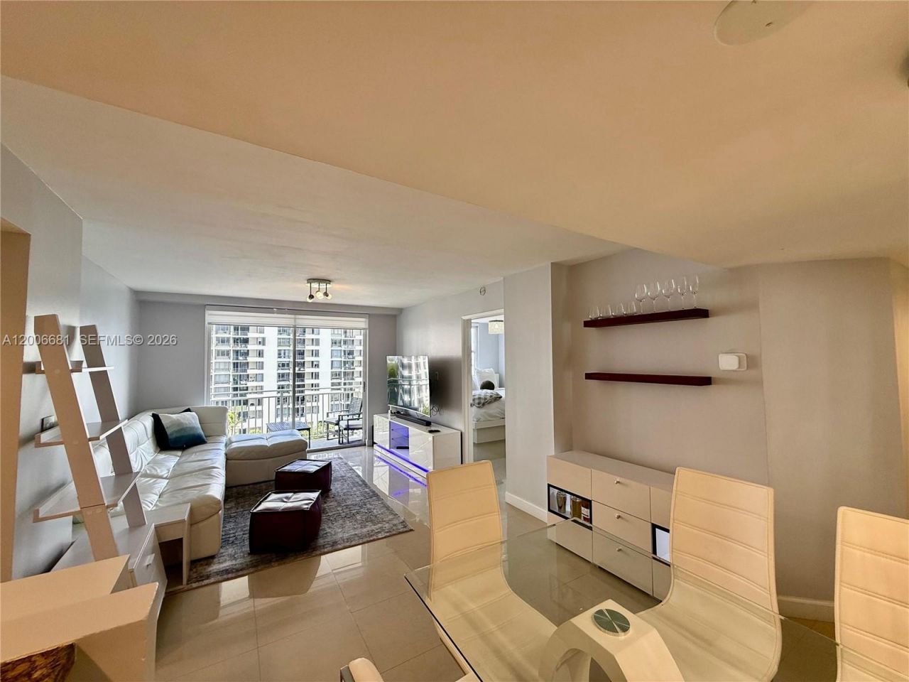 770 Claughton Island Dr, Unit 1003, Miami, FL 33131 Photo