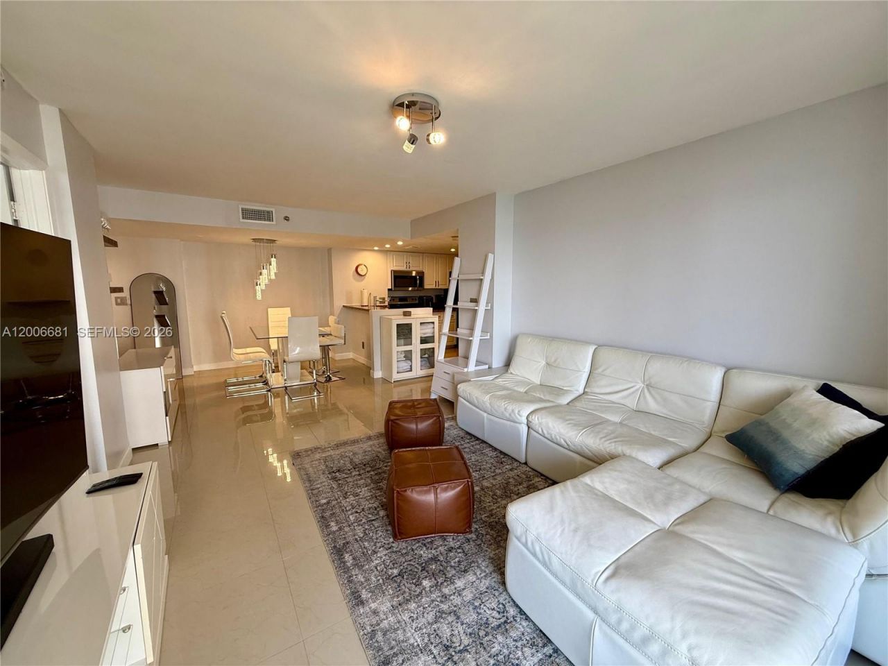 770 Claughton Island Dr, Unit 1003, Miami, FL 33131 Photo