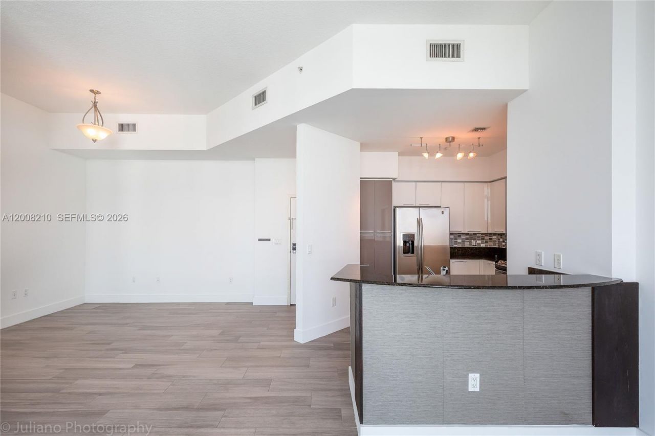 7900 Harbor Island Dr, Unit PH23, North Bay Village, FL 33141 Photo