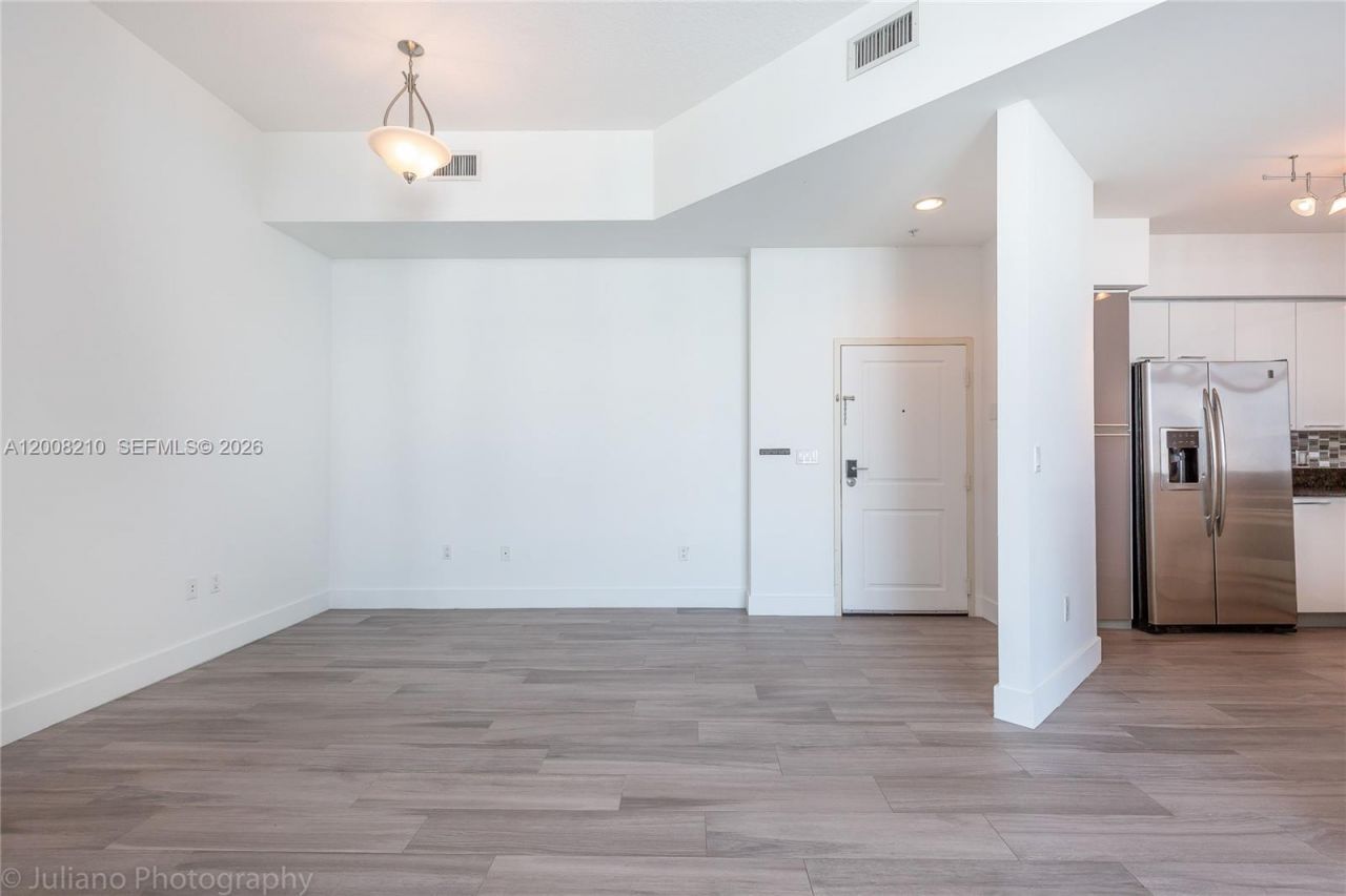 7900 Harbor Island Dr, Unit PH23, North Bay Village, FL 33141 Photo