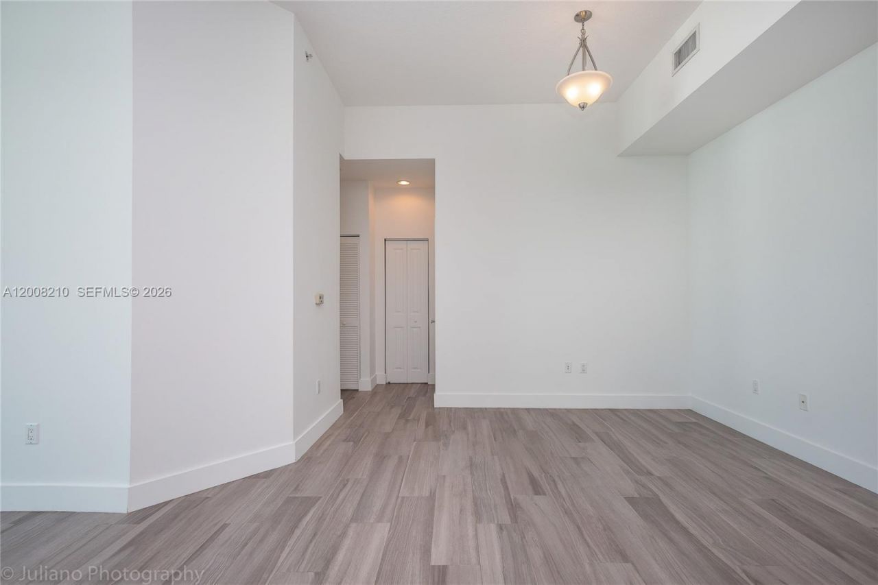 7900 Harbor Island Dr, Unit PH23, North Bay Village, FL 33141 Photo