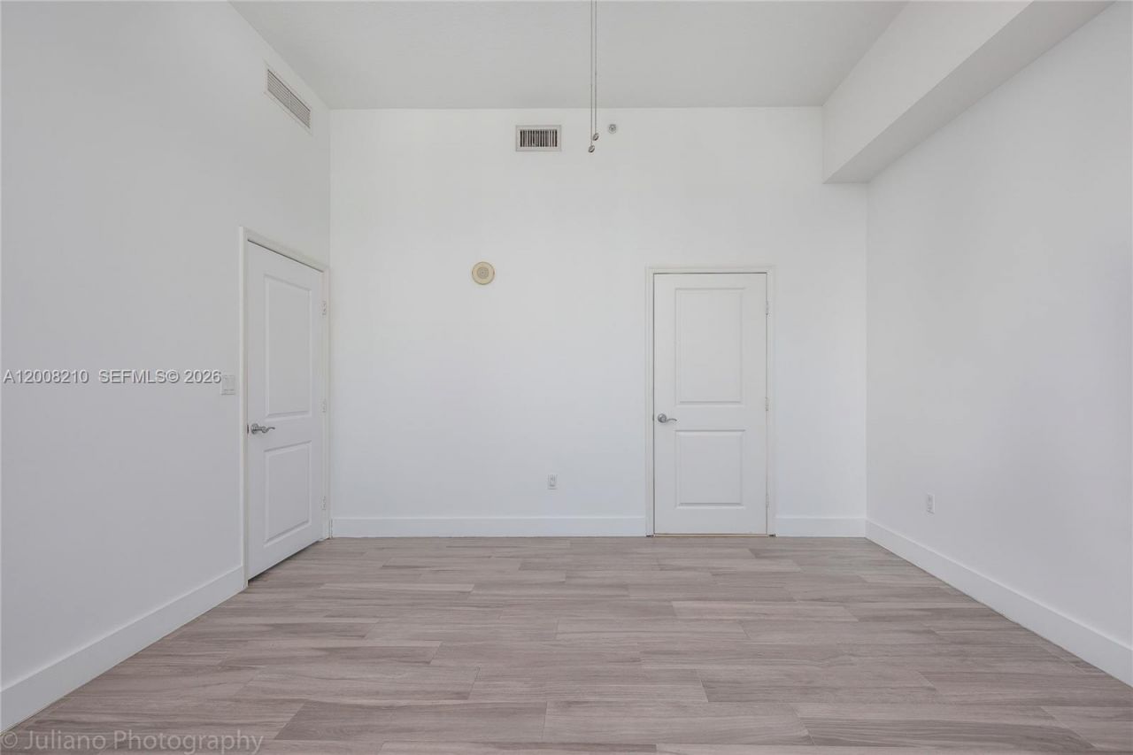 7900 Harbor Island Dr, Unit PH23, North Bay Village, FL 33141 Photo