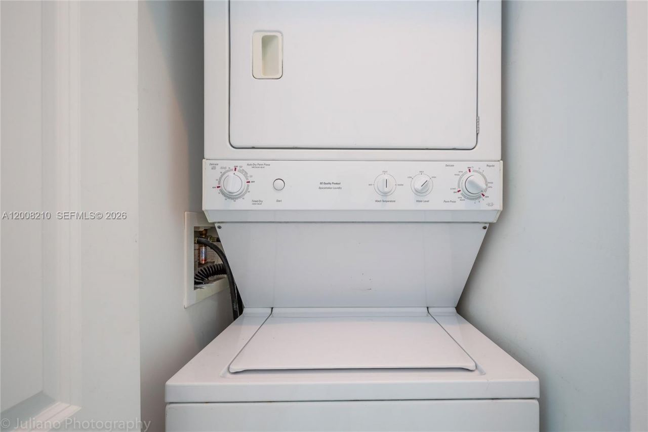 7900 Harbor Island Dr, Unit PH23, North Bay Village, FL 33141 Photo