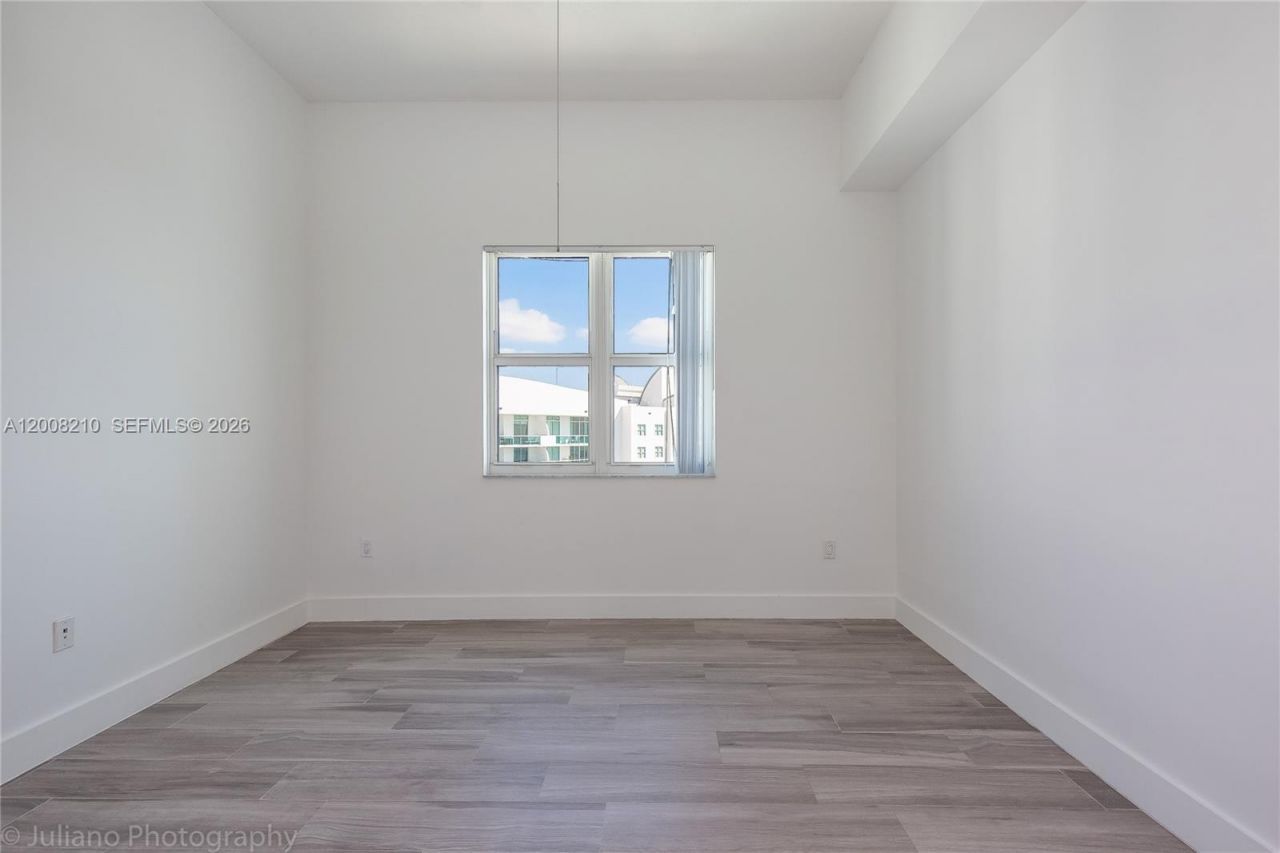 7900 Harbor Island Dr, Unit PH23, North Bay Village, FL 33141 Photo