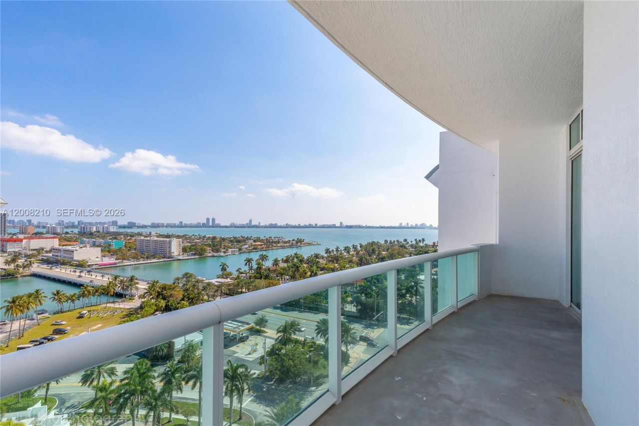 7900 Harbor Island Dr, Unit PH23, North Bay Village, FL 33141 Photo