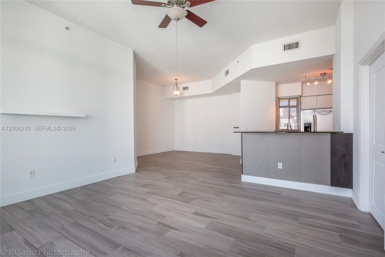 7900 Harbor Island Dr, Unit PH23, North Bay Village, FL 33141 Photo