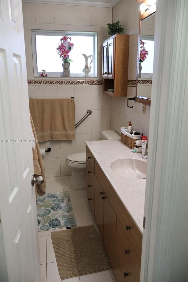 11206 SW 1st St, Sweetwater, FL 33174 Photo