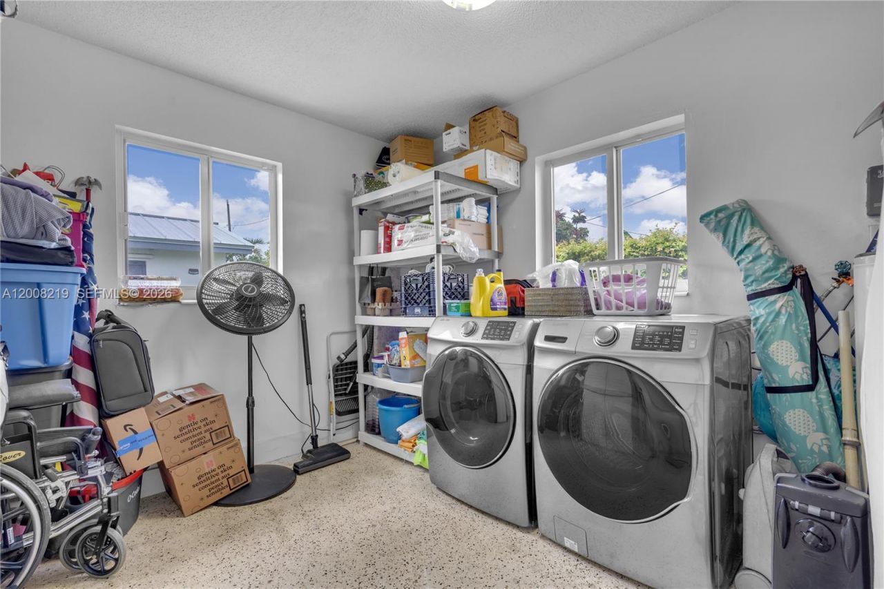 11206 SW 1st St, Sweetwater, FL 33174 Photo
