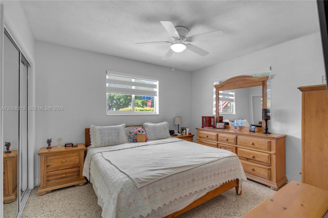 11206 SW 1st St, Sweetwater, FL 33174 Photo
