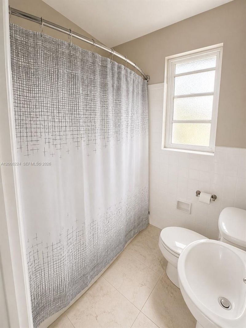 375 SW 19th Ave, Unit 1, Miami, FL 33135 Photo