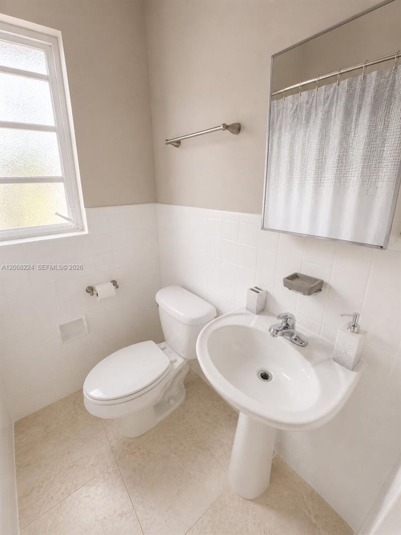 375 SW 19th Ave, Unit 1, Miami, FL 33135 Photo