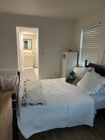 5910 SW 62nd Ter , Unit A, South Miami, FL 33143 Photo