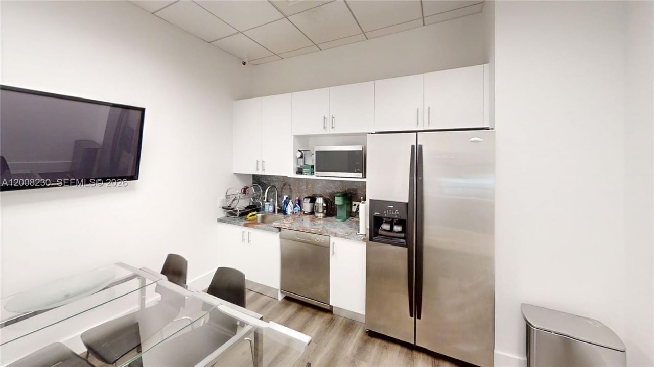 175 SW 7th St, Unit 1612, Miami, FL 33130 Photo