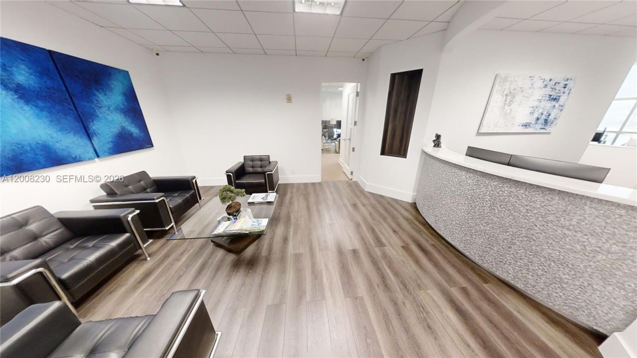 175 SW 7th St, Unit 1612, Miami, FL 33130 Photo