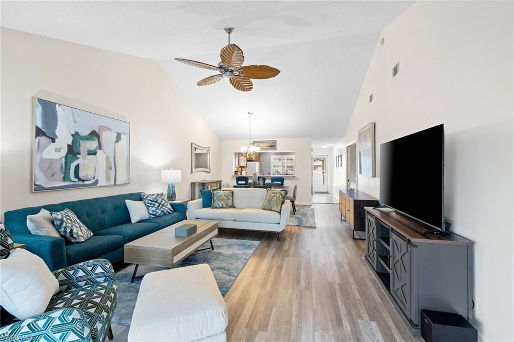 6900 Dennis Cir, Unit J-205, Naples, FL 34104 Photo