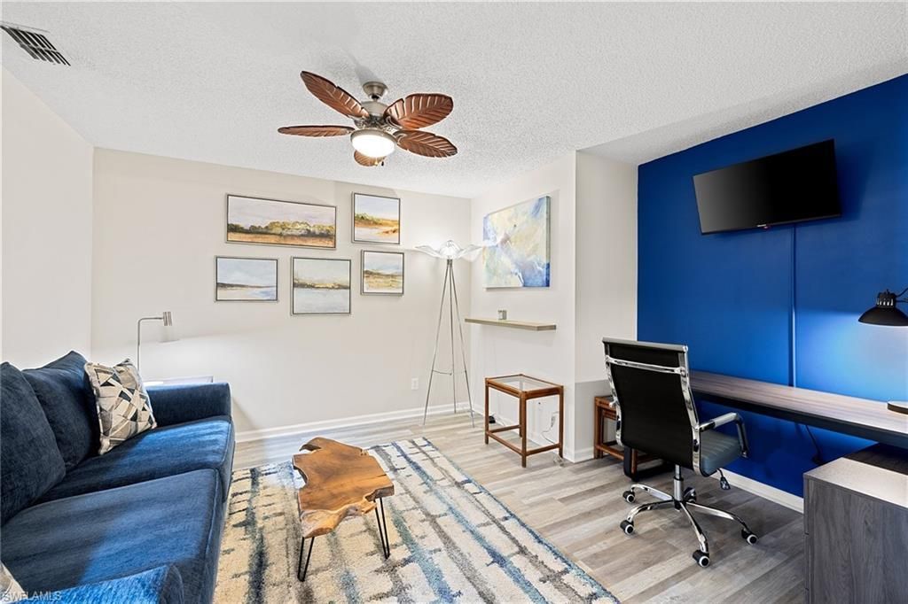 6900 Dennis Cir, Unit J-205, Naples, FL 34104 Photo