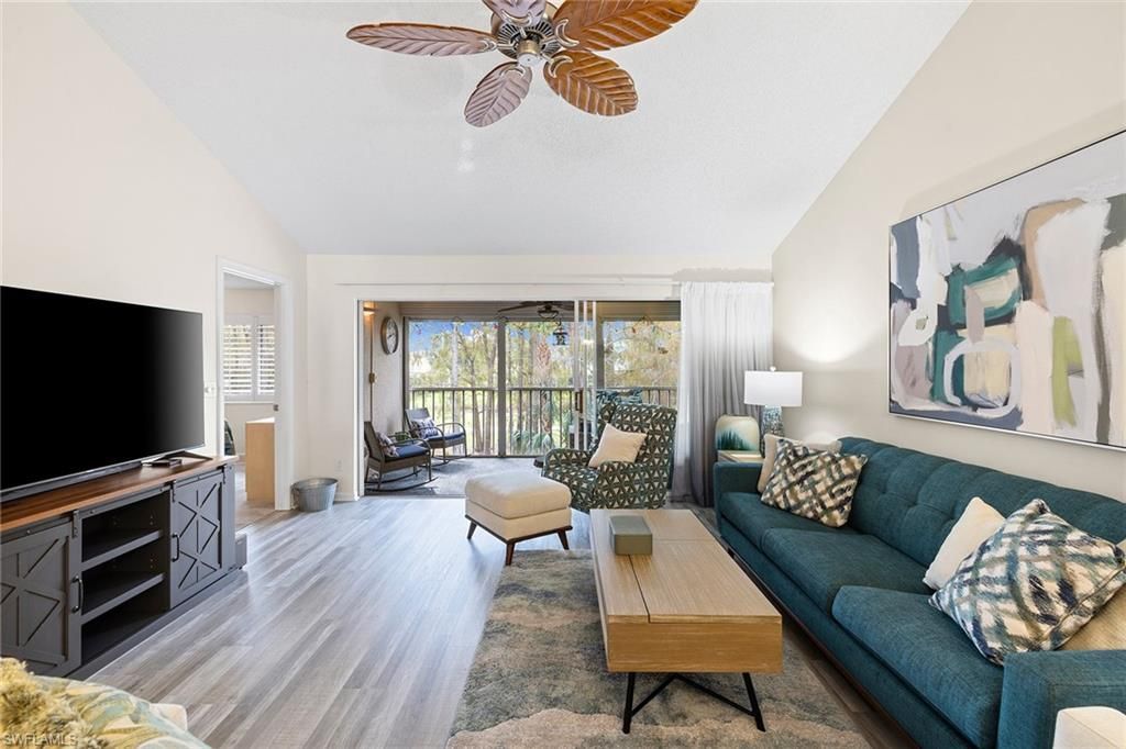 6900 Dennis Cir, Unit J-205, Naples, FL 34104 Photo