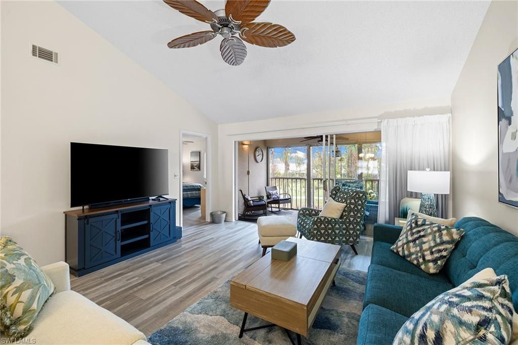 6900 Dennis Cir, Unit J-205, Naples, FL 34104 Photo