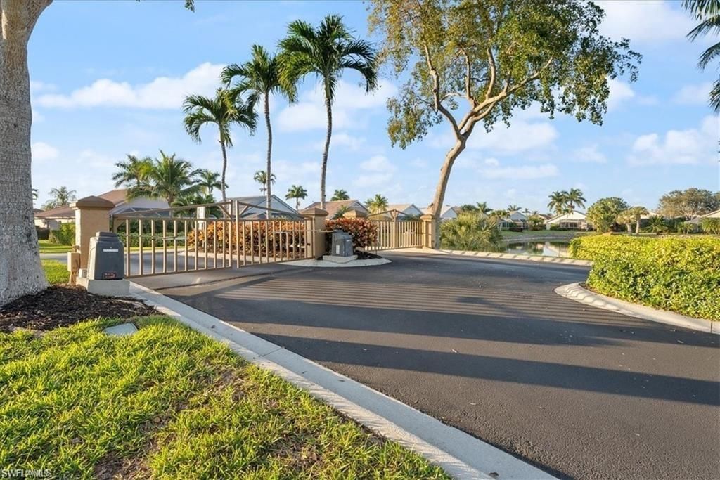 8432 Indian Wells Way, Naples, FL 34113 Photo